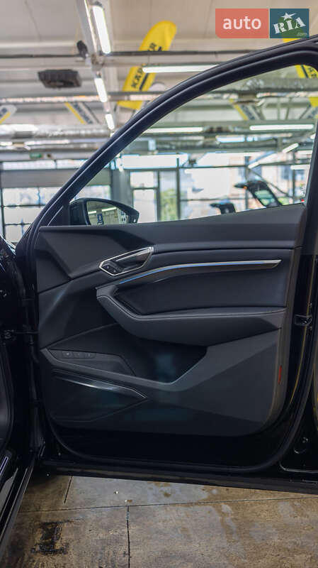 Внедорожник / Кроссовер Audi Q8 Sportback e-tron 2023 в Черновцах фото 29 Внедорожник / Кроссовер Audi Q8 Sportback e-tron 2023 в Черновцах