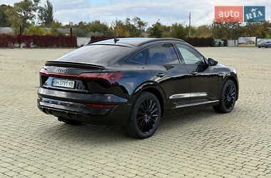 Внедорожник / Кроссовер Audi Q8 Sportback e-tron 2023 в 