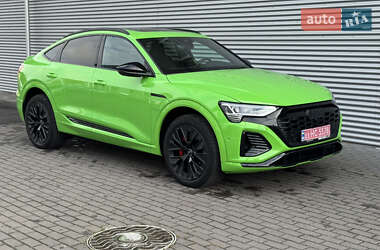 Внедорожник / Кроссовер Audi Q8 Sportback e-tron 2023 в 