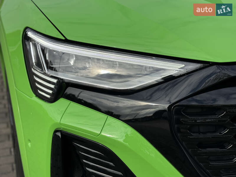 Позашляховик / Кросовер Audi Q8 Sportback e-tron 2023 в Рівному