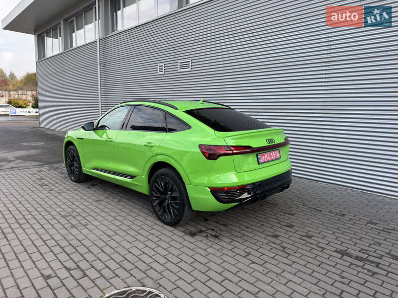 Позашляховик / Кросовер Audi Q8 Sportback e-tron 2023 в Рівному