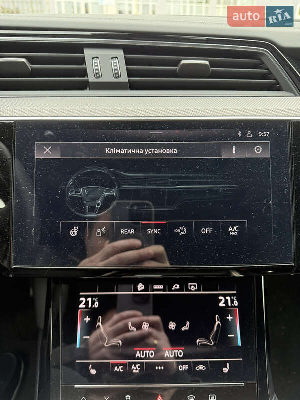 Внедорожник / Кроссовер Audi Q8 Sportback e-tron 2023 в Киеве фото 15 Внедорожник / Кроссовер Audi Q8 Sportback e-tron 2023 в Киеве