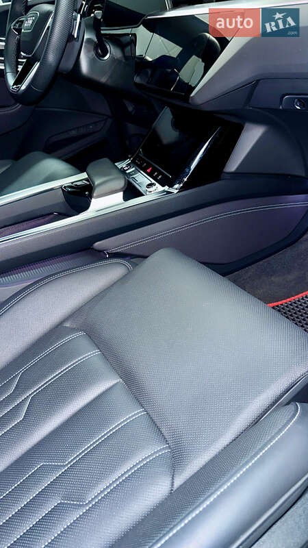 Внедорожник / Кроссовер Audi Q8 Sportback e-tron 2023 в Черновцах фото 36 Внедорожник / Кроссовер Audi Q8 Sportback e-tron 2023 в Черновцах