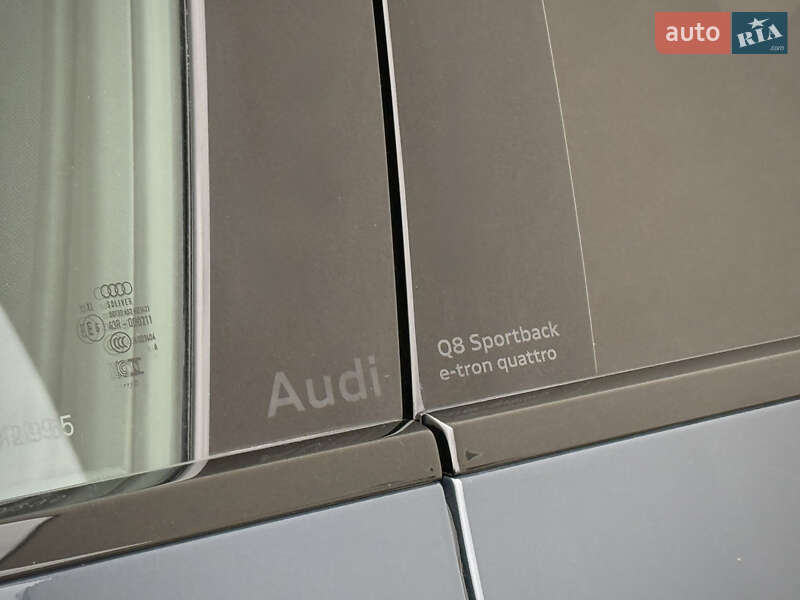 Позашляховик / Кросовер Audi Q8 Sportback e-tron 2023 в Луцьку фото 22 Позашляховик / Кросовер Audi Q8 Sportback e-tron 2023 в Луцьку