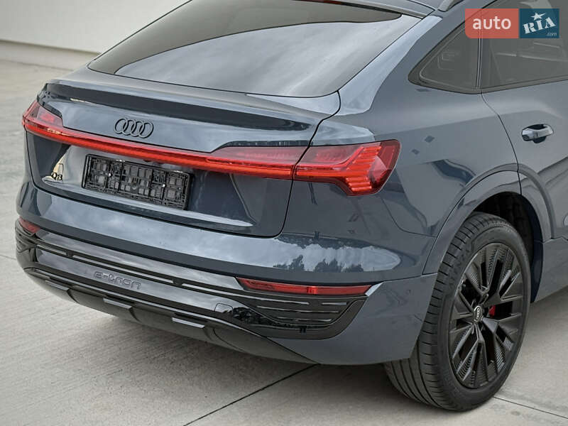 Позашляховик / Кросовер Audi Q8 Sportback e-tron 2023 в Луцьку фото 40 Позашляховик / Кросовер Audi Q8 Sportback e-tron 2023 в Луцьку