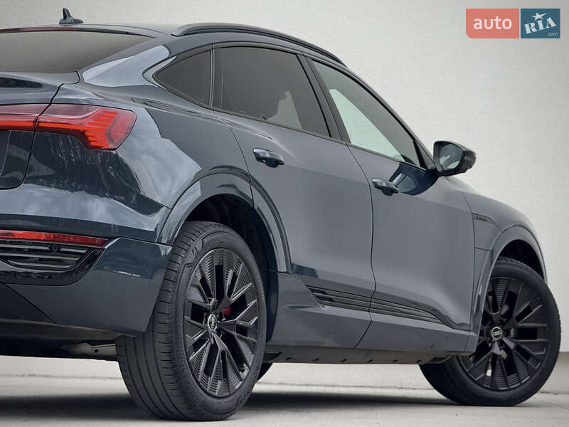 Позашляховик / Кросовер Audi Q8 Sportback e-tron 2023 в Луцьку фото 53 Позашляховик / Кросовер Audi Q8 Sportback e-tron 2023 в Луцьку