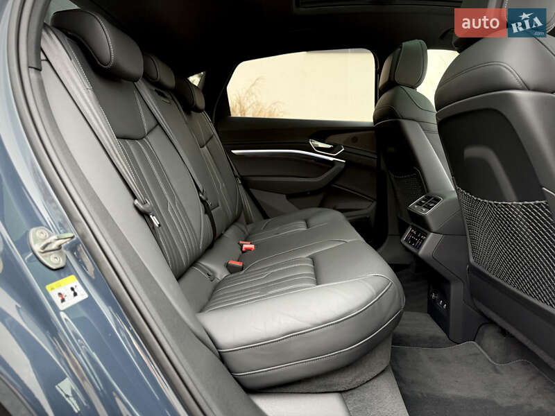 Позашляховик / Кросовер Audi Q8 Sportback e-tron 2023 в Луцьку фото 80 Позашляховик / Кросовер Audi Q8 Sportback e-tron 2023 в Луцьку