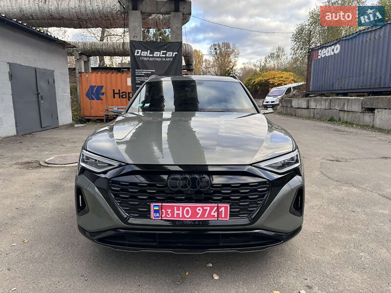 Внедорожник / Кроссовер Audi Q8 Sportback e-tron 2023 в Киеве