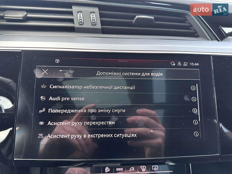 Внедорожник / Кроссовер Audi Q8 Sportback e-tron 2023 в Киеве