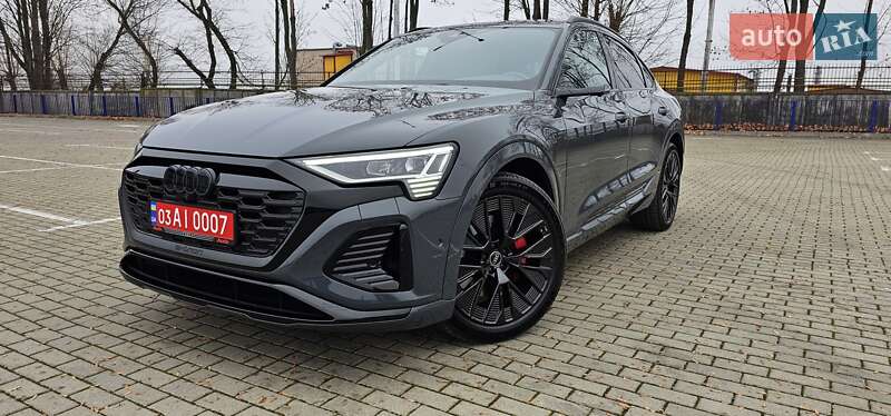 Позашляховик / Кросовер Audi Q8 Sportback e-tron 2024 в Тернополі