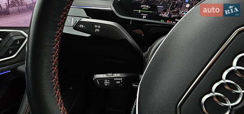 Позашляховик / Кросовер Audi Q8 Sportback e-tron 2024 в Тернополі