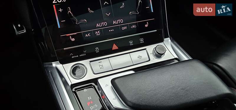 Позашляховик / Кросовер Audi Q8 Sportback e-tron 2024 в Тернополі