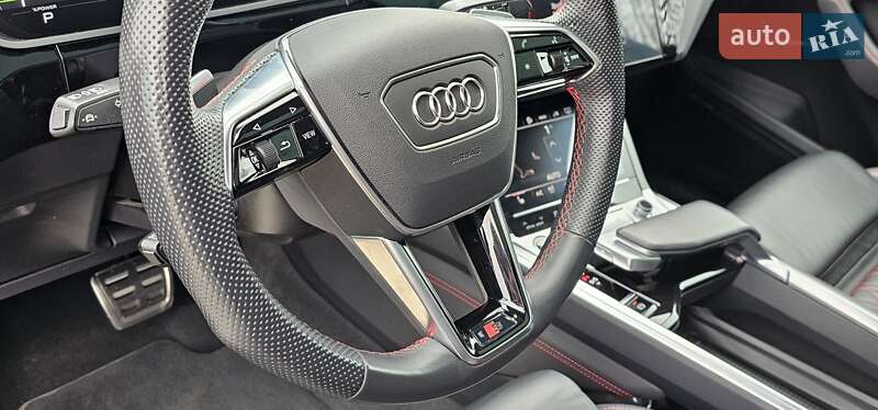 Позашляховик / Кросовер Audi Q8 Sportback e-tron 2024 в Тернополі