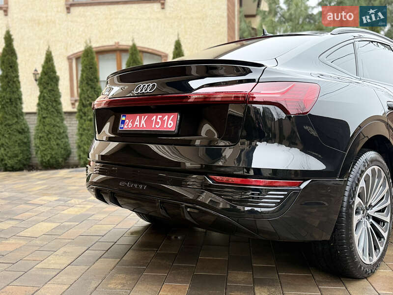 Внедорожник / Кроссовер Audi Q8 Sportback e-tron 2024 в Черновцах