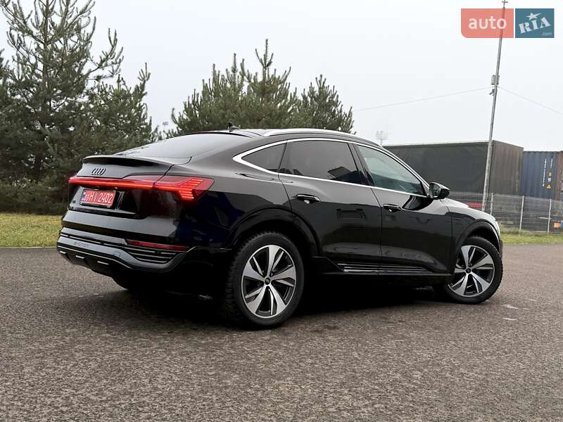 Позашляховик / Кросовер Audi Q8 Sportback e-tron 2024 в Ковелі