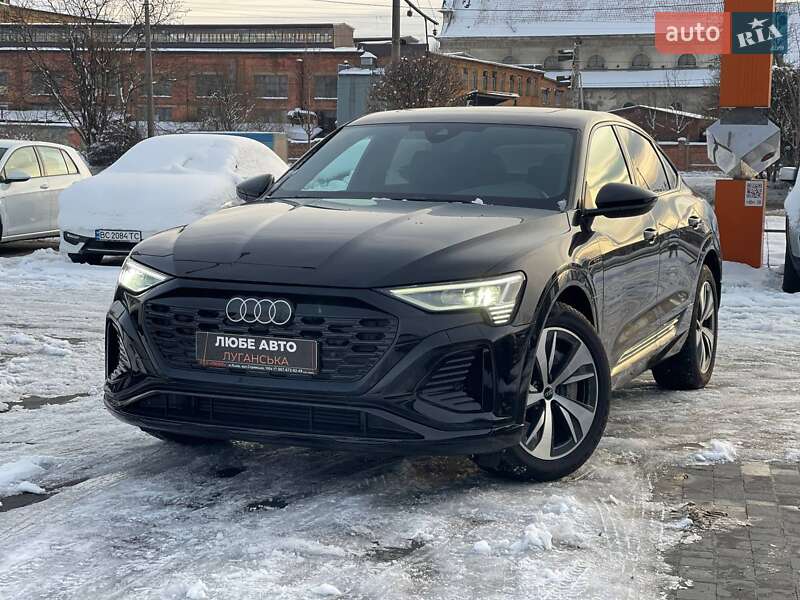 Audi Q8 Sportback e-tron 2023
