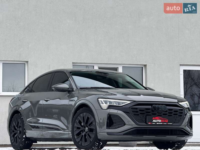 Audi Q8 Sportback e-tron 2023