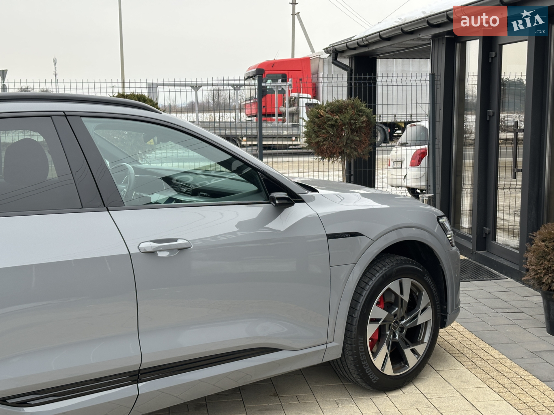 2023 Audi Q8 - мініатюра 17