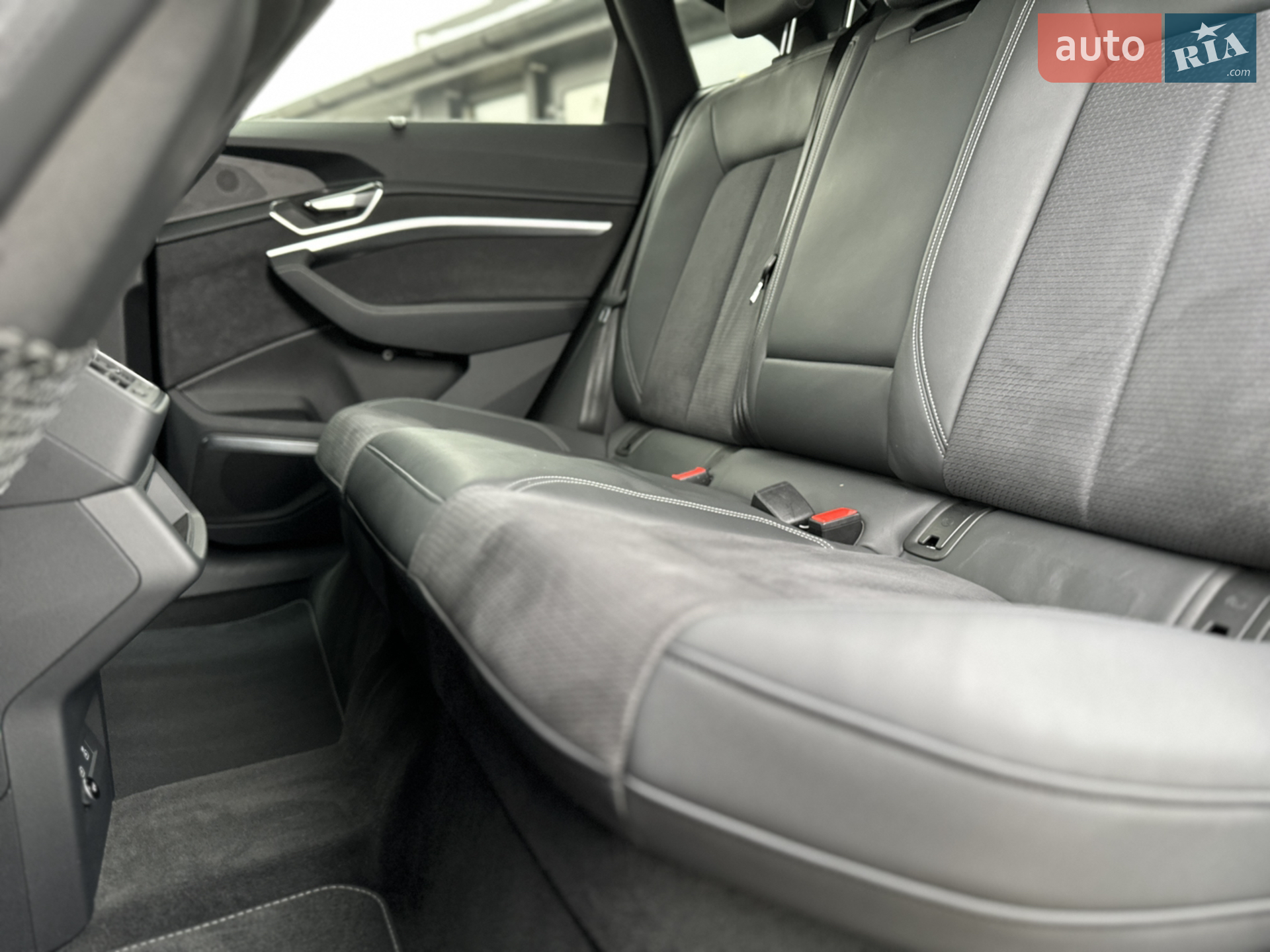 2023 Audi Q8 - мініатюра 34