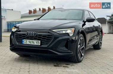 Позашляховик / Кросовер Audi Q8 Sportback e-tron 2023 в Чернівцях