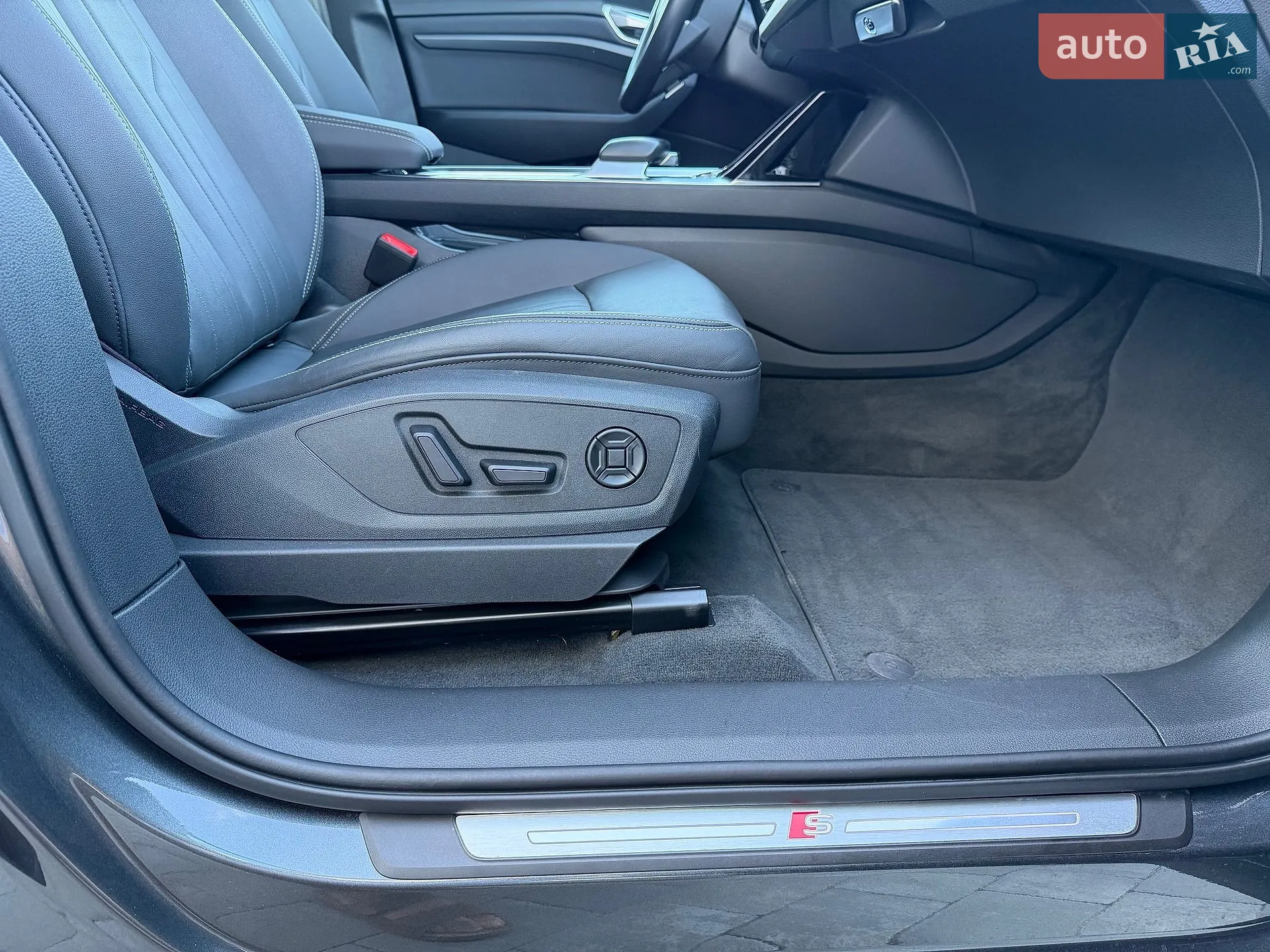 2023 Audi Q8 - мініатюра 27