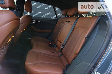Позашляховик / Кросовер Audi Q8 2018 в  фото 25 Позашляховик / Кросовер Audi Q8 2018 в