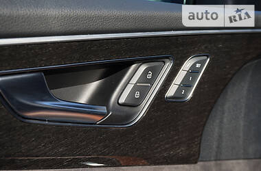 Позашляховик / Кросовер Audi Q8 2018 в  фото 44 Позашляховик / Кросовер Audi Q8 2018 в