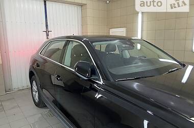 Внедорожник / Кроссовер Audi Q8 2021 в 