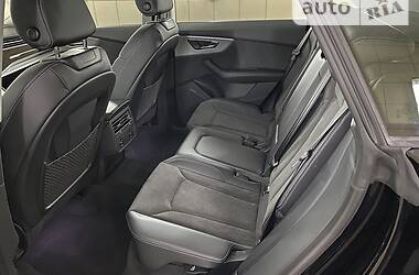 Внедорожник / Кроссовер Audi Q8 2021 в 
