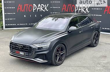 Позашляховик / Кросовер Audi Q8 2018 в 