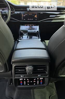 Позашляховик / Кросовер Audi Q8 2019 в Кривому Розі