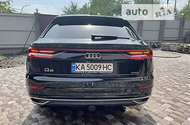 Внедорожник / Кроссовер Audi Q8 2018 в 