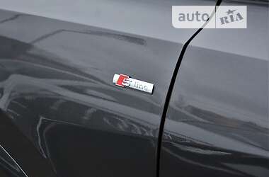 Внедорожник / Кроссовер Audi Q8 2021 в 