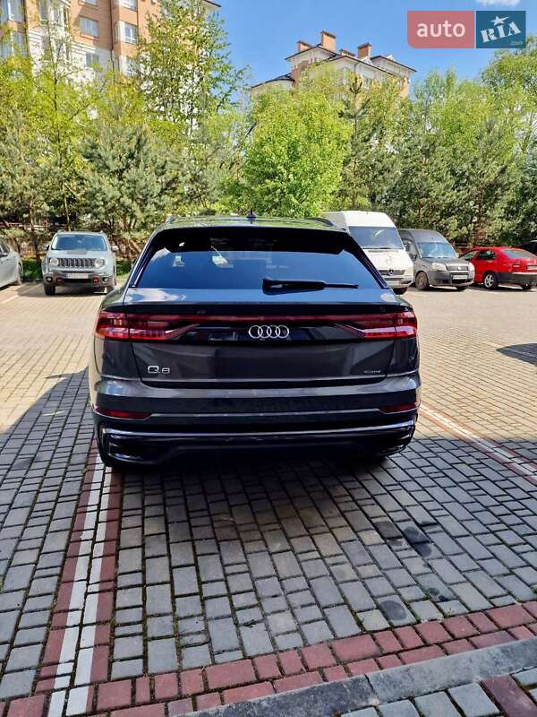 Внедорожник / Кроссовер Audi Q8 2020 в Ивано-Франковске