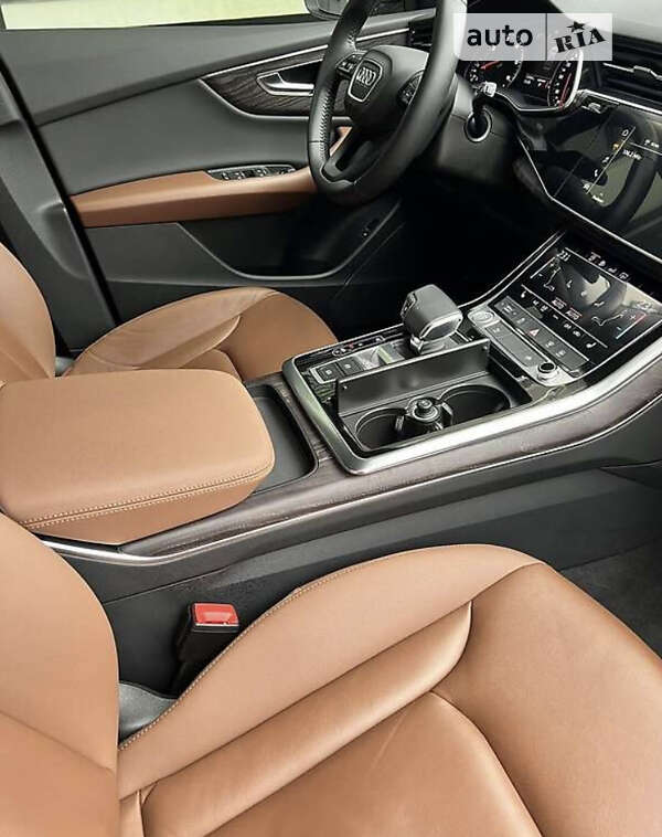 Внедорожник / Кроссовер Audi Q8 2020 в Кропивницком