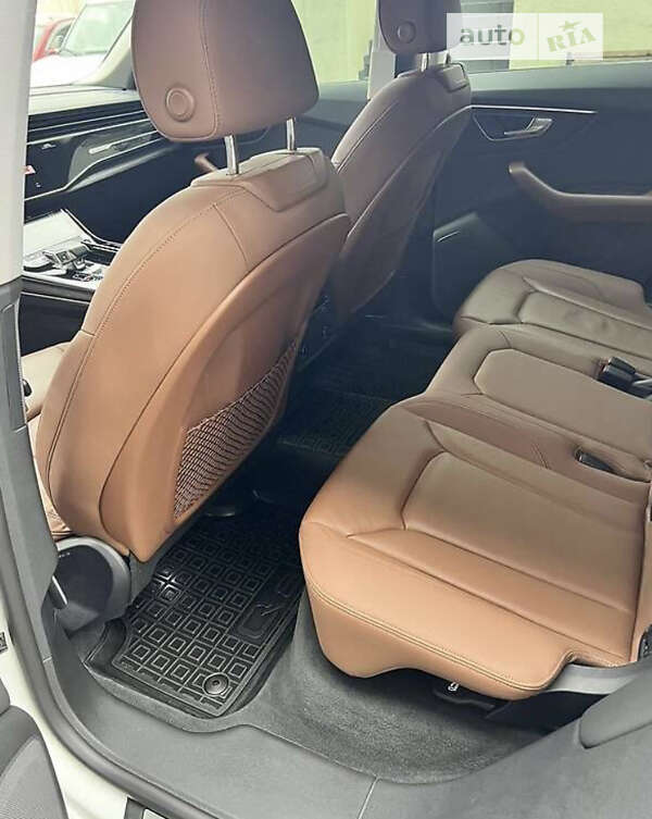 Внедорожник / Кроссовер Audi Q8 2020 в Кропивницком