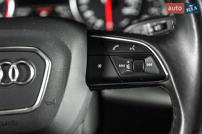 Внедорожник / Кроссовер Audi Q8 2018 в Ужгороде