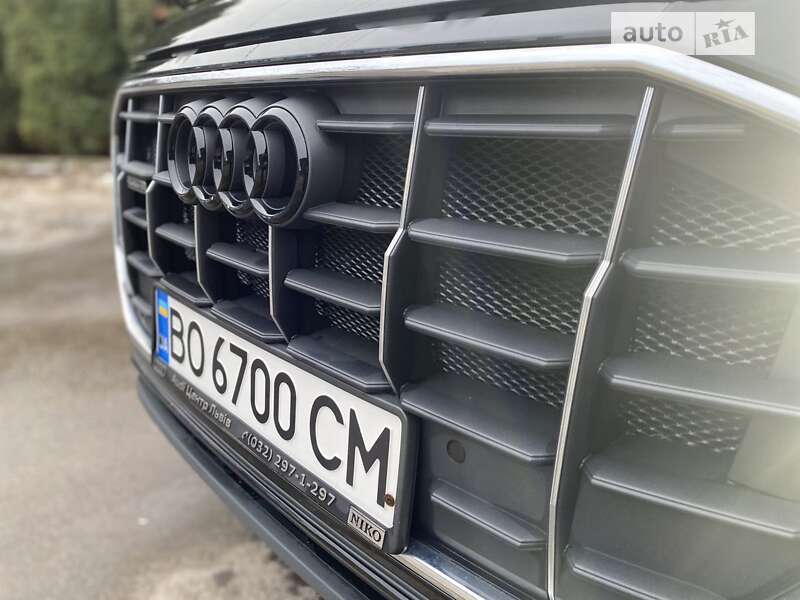 Внедорожник / Кроссовер Audi Q8 2020 в Тернополе