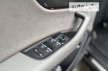 Позашляховик / Кросовер Audi Q8 2020 в 