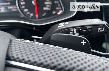 Позашляховик / Кросовер Audi Q8 2020 в 