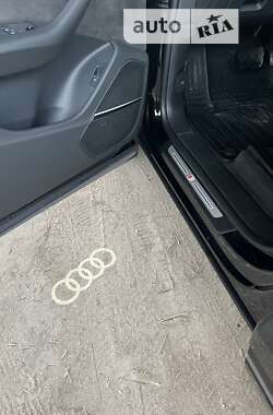 Позашляховик / Кросовер Audi Q8 2021 в Запоріжжі