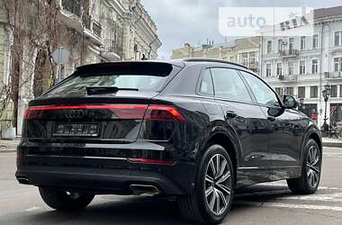Внедорожник / Кроссовер Audi Q8 2024 в 