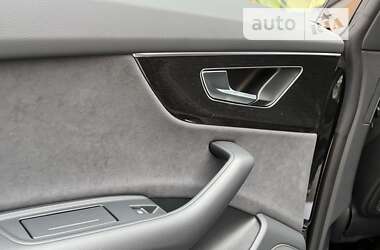 Внедорожник / Кроссовер Audi Q8 2024 в 