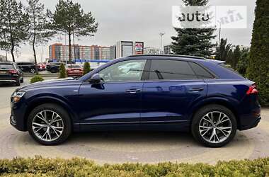 Позашляховик / Кросовер Audi Q8 2020 в Львові