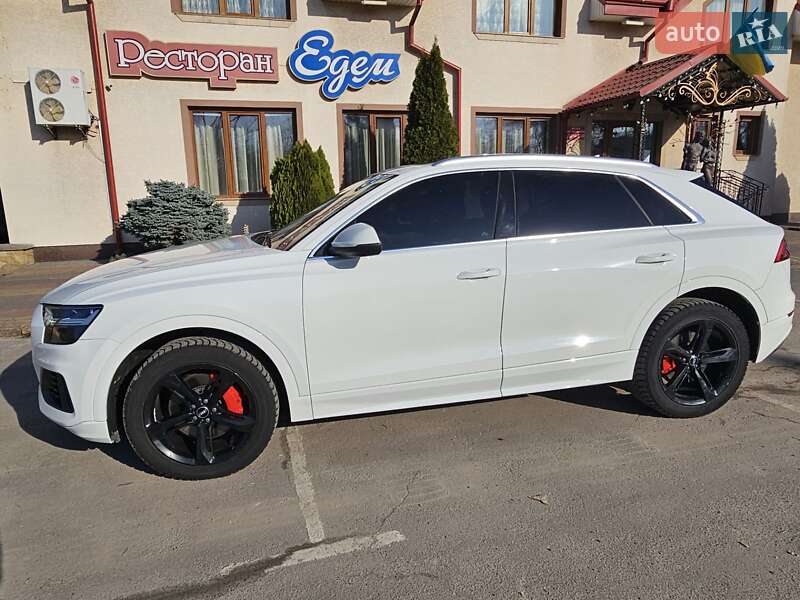 Внедорожник / Кроссовер Audi Q8 2018 в Тернополе