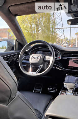 Позашляховик / Кросовер Audi Q8 2018 в Чернівцях