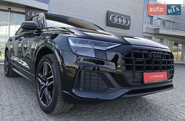 Внедорожник / Кроссовер Audi Q8 2018 в 