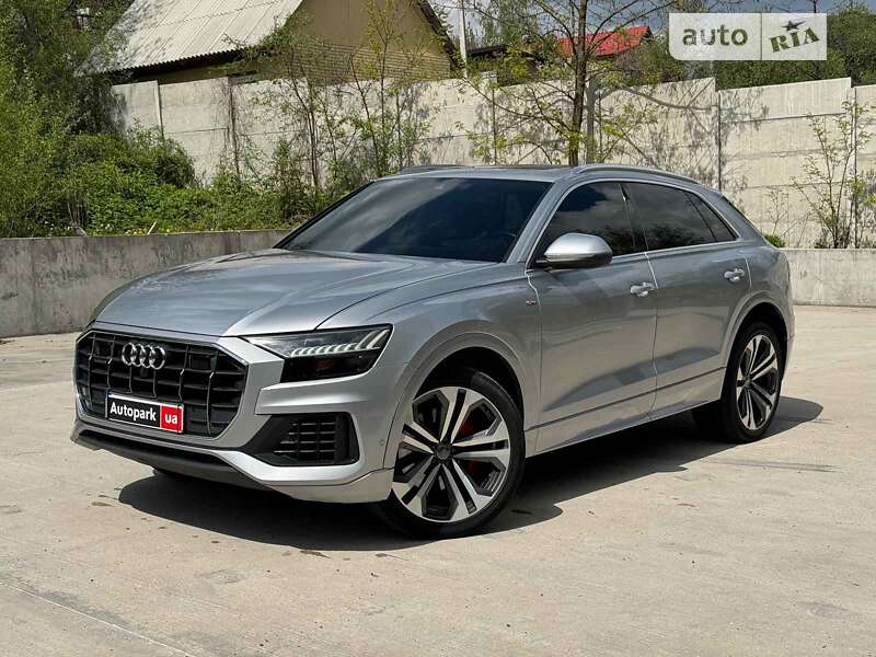 Позашляховик / Кросовер Audi Q8 2019 в Києві