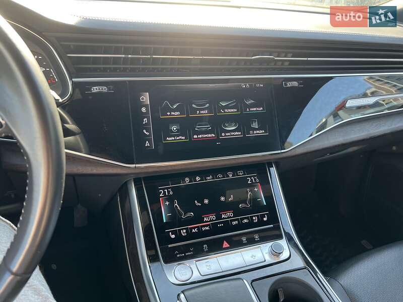 Позашляховик / Кросовер Audi Q8 2021 в Львові