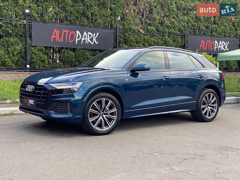 Позашляховик / Кросовер Audi Q8 2022 в Києві